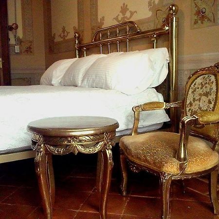 Leonora Hostal Puebla Room photo