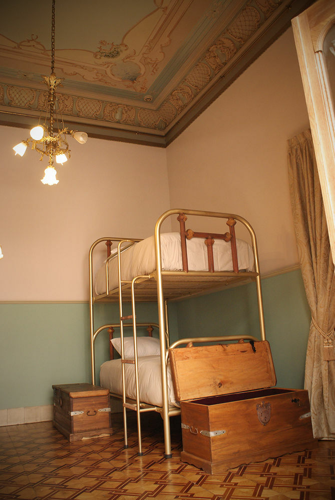 Leonora Hostal Puebla Exterior photo